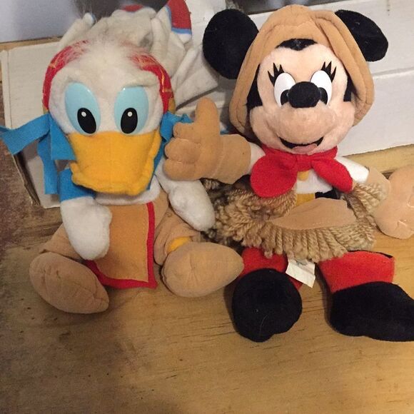 Vintage Disneyland Walt Disney world  beanie - Picture 1 of 9